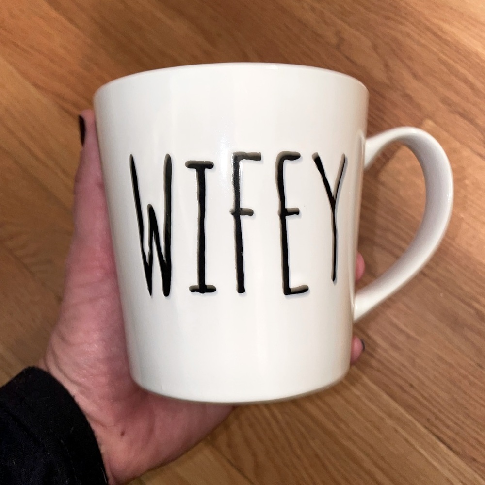 Never Used! Rae Dunn look alike “Wifey” mug